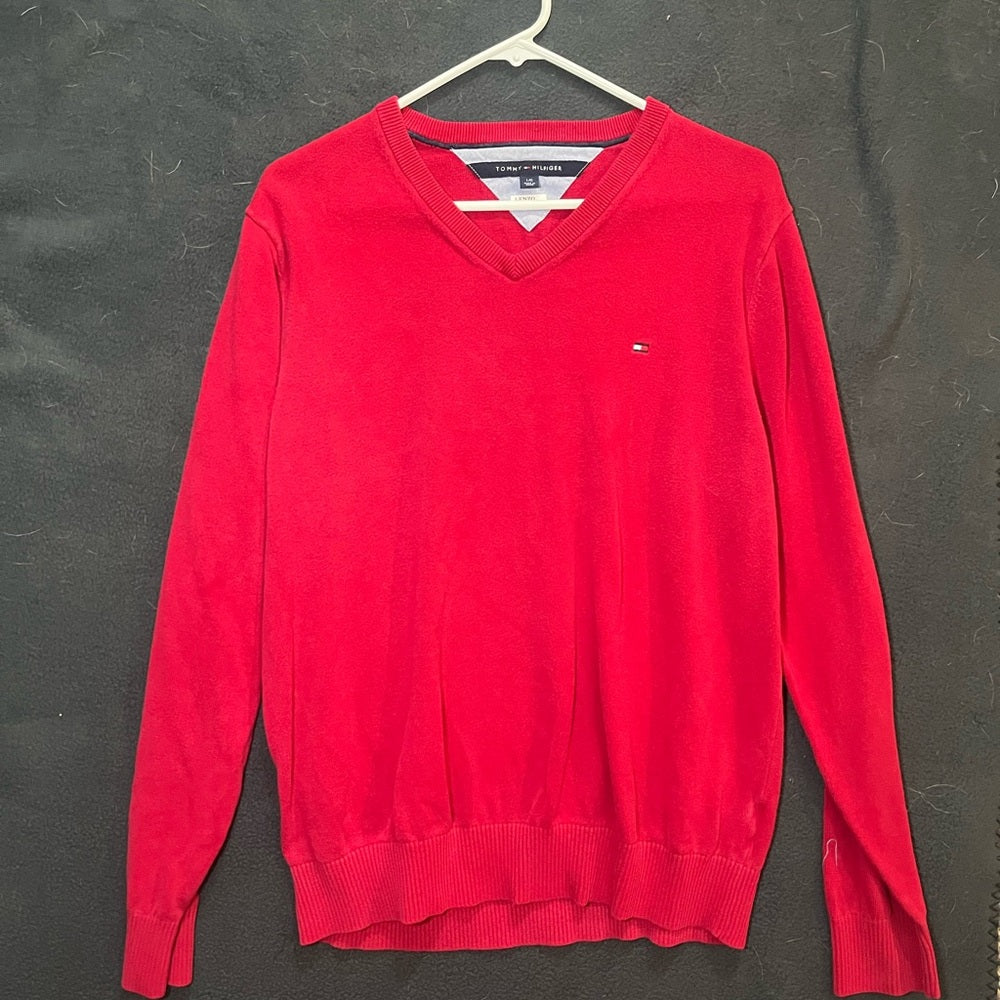 Tommy Hilfiger Men's Sweater in Bold Red