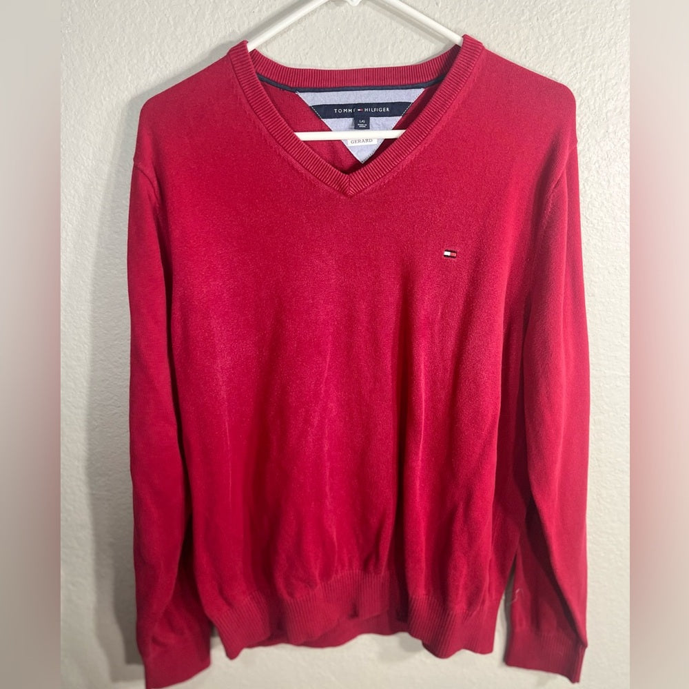Tommy Hilfiger Men's Sweater in Bold Red