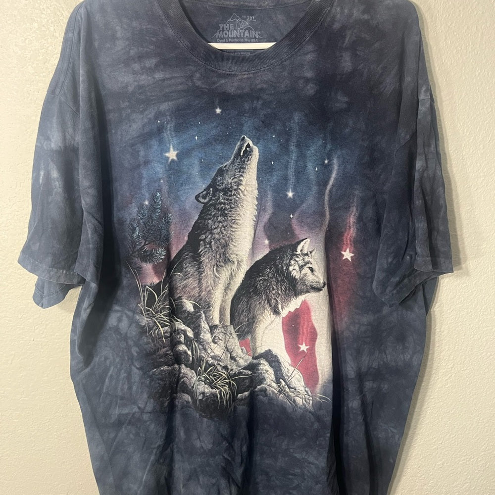 The Mountain Midnight Wolf Tee