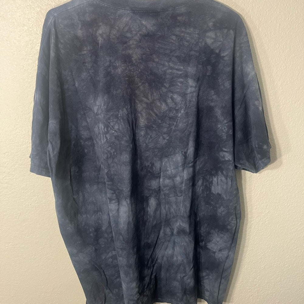 The Mountain Midnight Wolf Tee