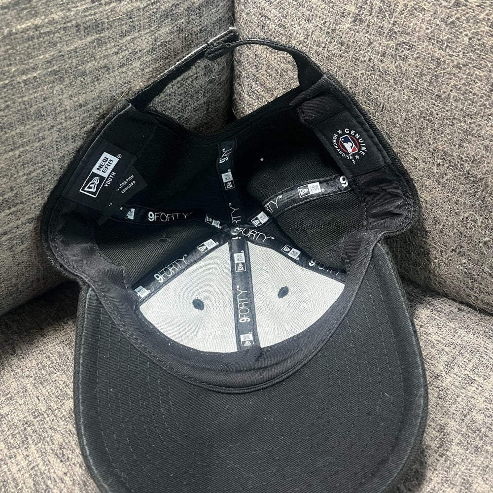 Chicago White Sox Hat - Youth Sized Baseball Cap w/ Velcro back