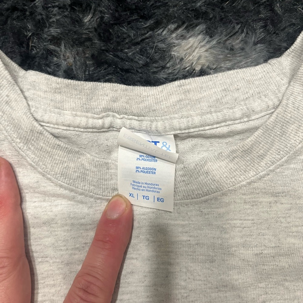 Gildan Light Gray 'Hey #1' Men's T-Shirt