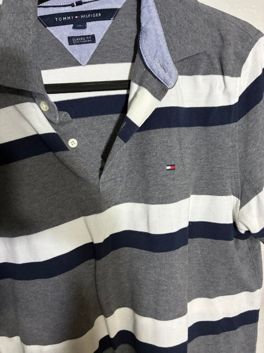 Tommy Hilfiger Striped Polo Shirt Mens Medium Grey White Navy Preppy
