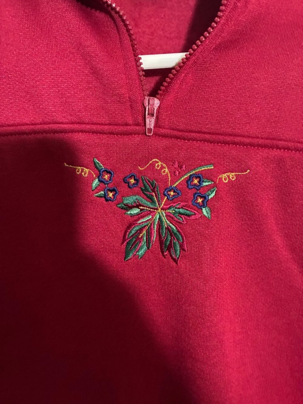 Vintage Bold Spirit Womens Small Red Holiday Quarter Zip Embroidered Floral