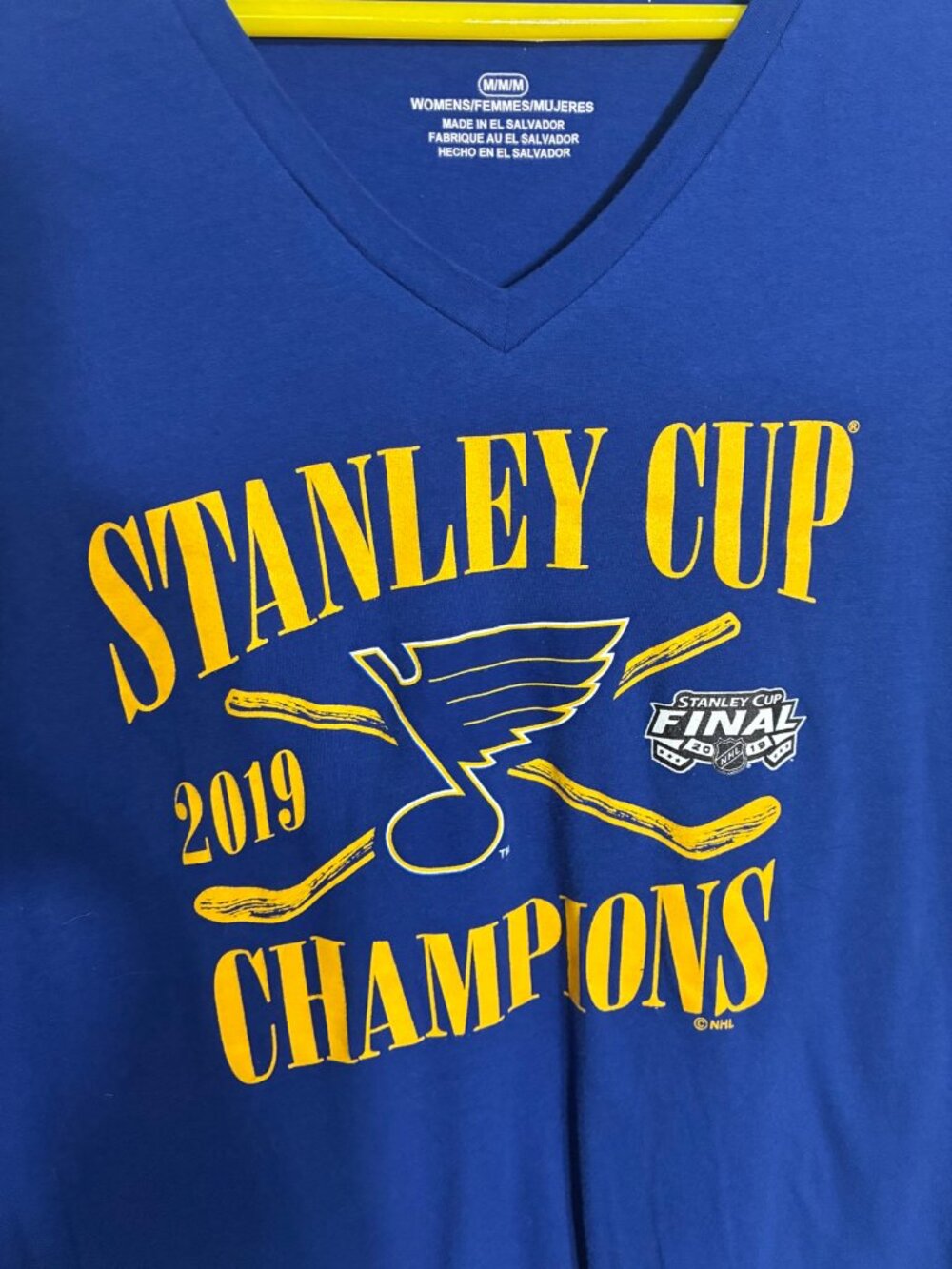NHL St. Louis Blues 2019 Stanley Cup Champions Women's V-Neck M