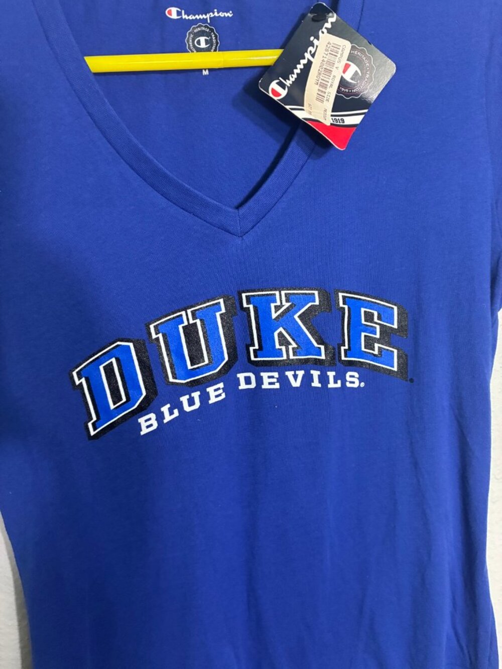 Champion NWT Duke Blue Devils Women's V-Neck T-Shirt Blue M