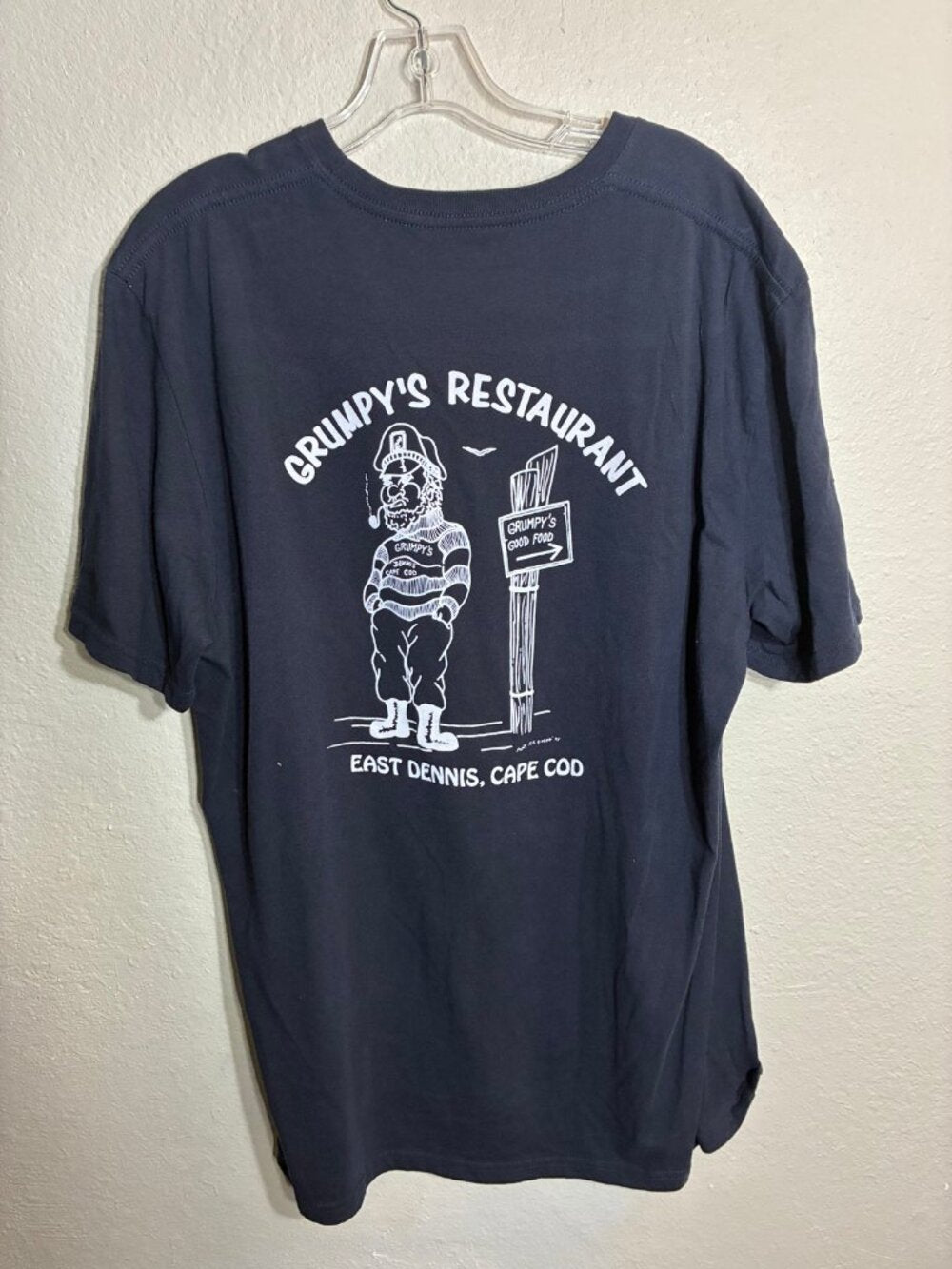 District Vintage Grumpy's Restaurant East Dennis Cape Cod Tee XL